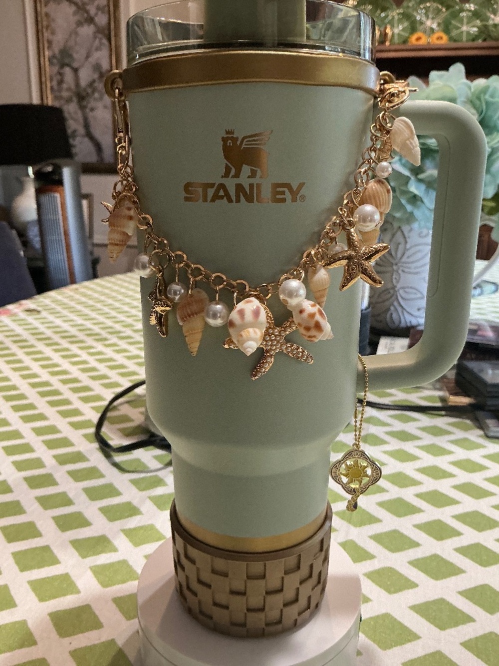 Stanley Comfort & Joy Collection Holiday Quencher Tumbler Gilded Celadon 40oz